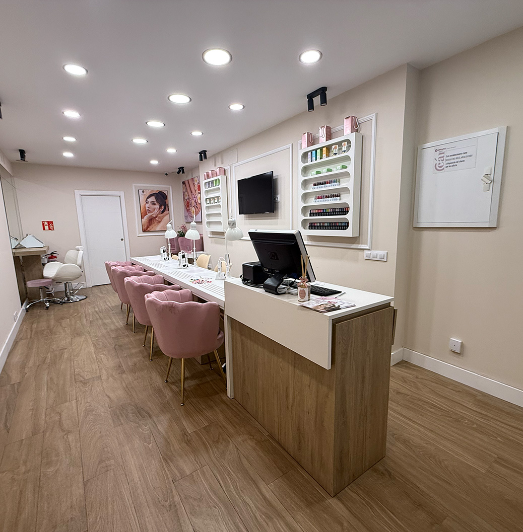 Interior del centro Premier Nails en Calle C&aacute;diz 13, Santander